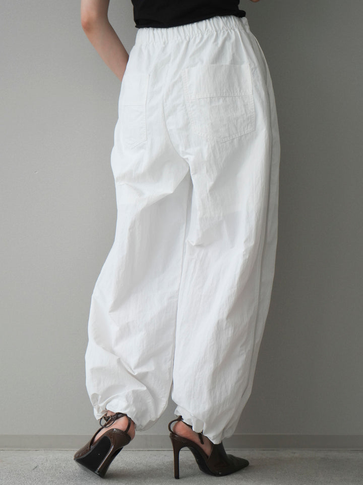 [予約]ドロストサイドラインナイロンパンツ/off