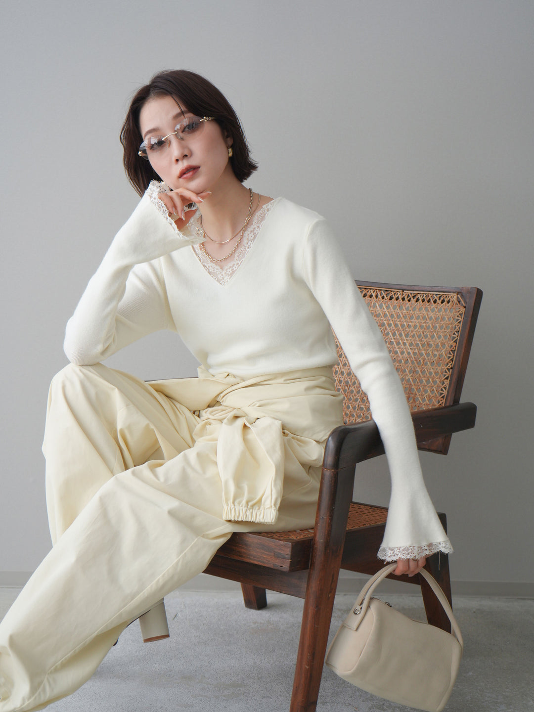 [SET]レースドッキングVネックニットトップス+レースドッキングVネックニットトップス(2set)