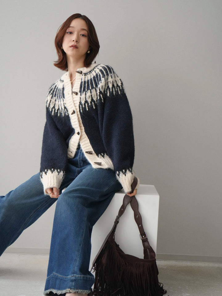 [SET]トグルボタン求心柄ニットカーディガン+裏起毛裾フリンジワイドデニムパンツ(2set)