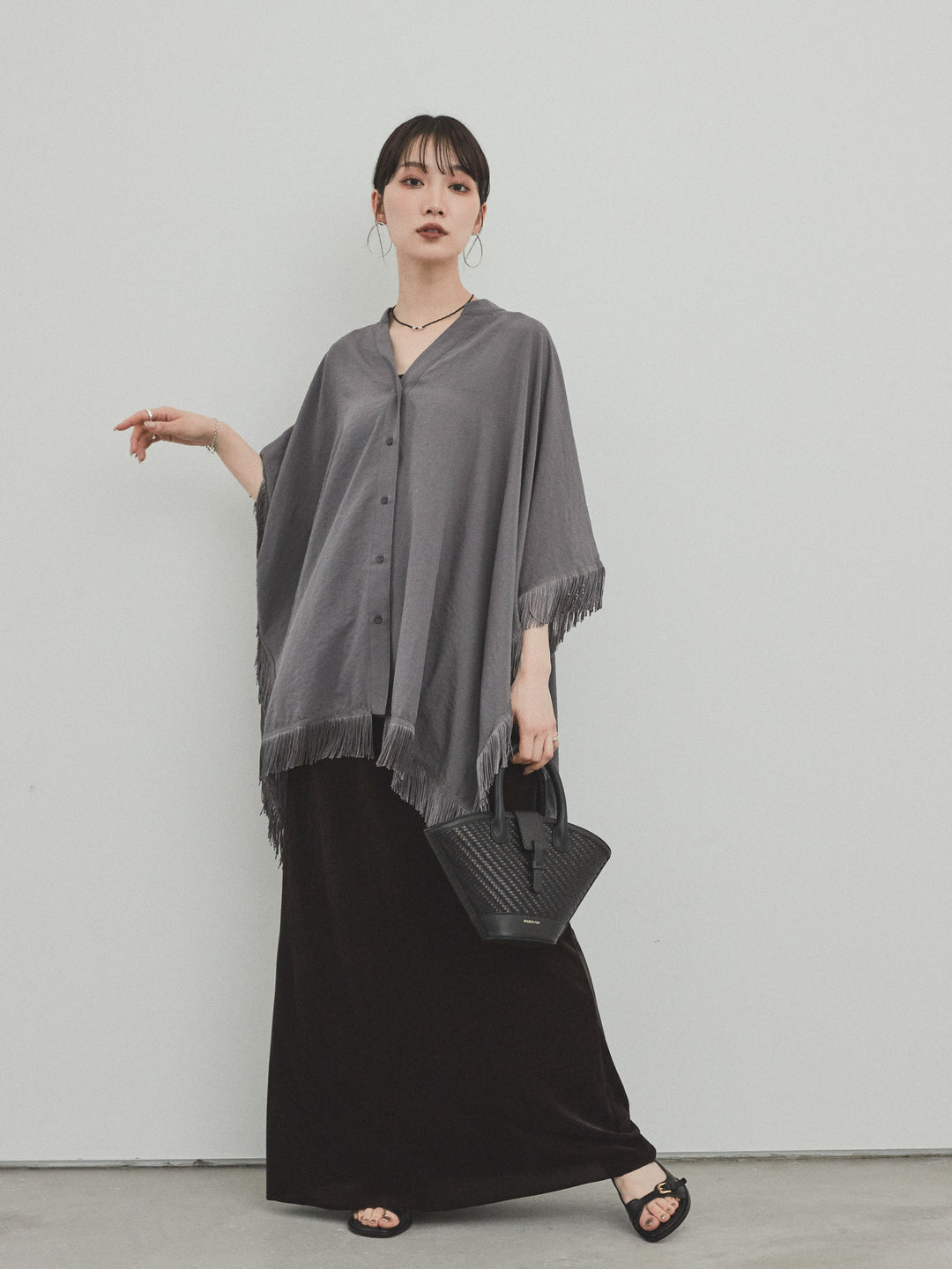 [預訂] 天鵝絨 Anarow 半身裙/炭灰色
