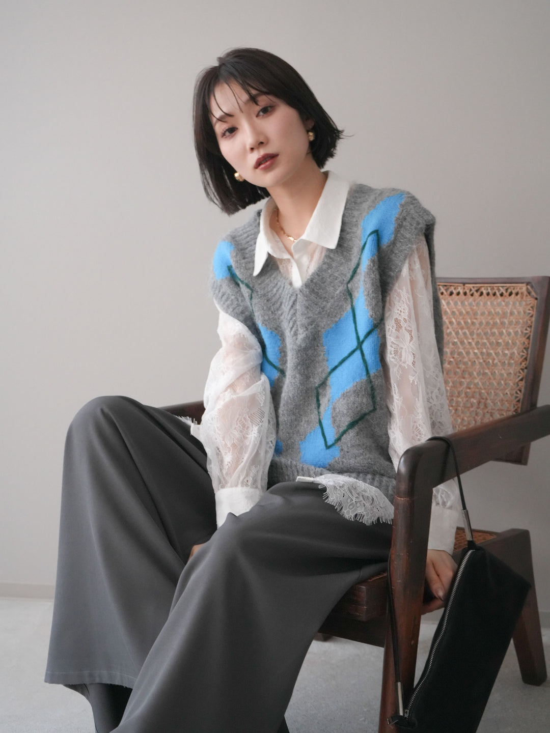 [SET]アーガイルVネックニットベスト+総レースボリュームスリーブシャツ(2set)