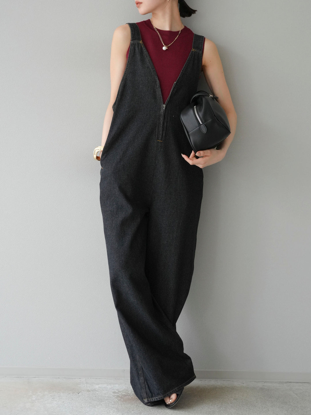 [予約]フロントZIP Vネックデニムサロペット/ブラック