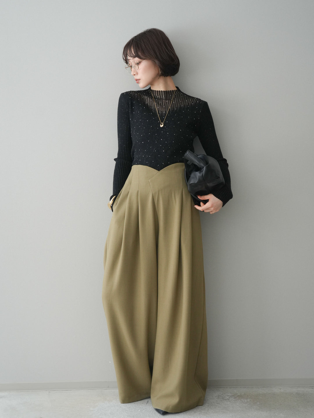 [予約]シアー切替スパンコールリブニットトップス/black