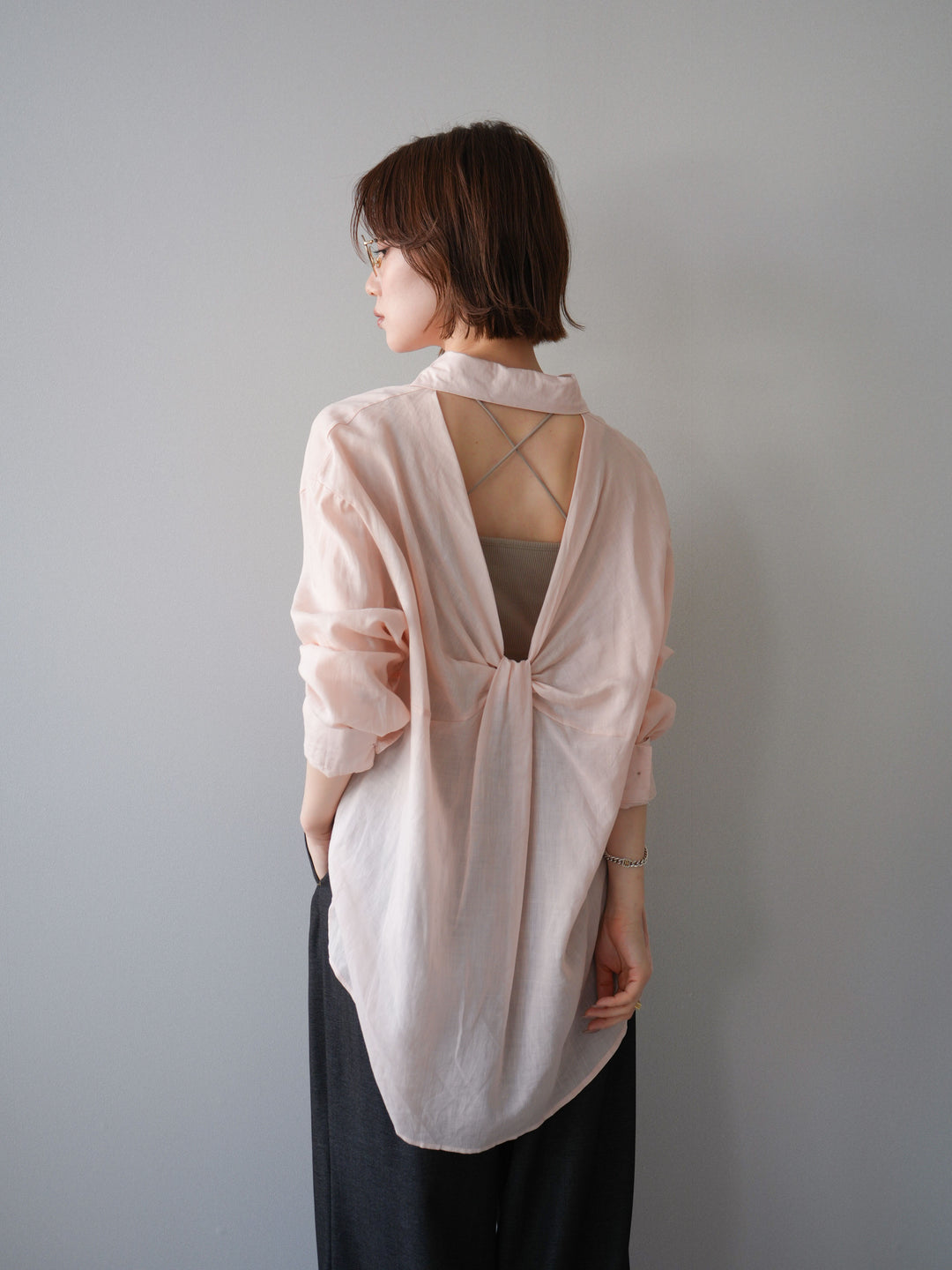 [予約]バックオープンツイストシャツ/pink