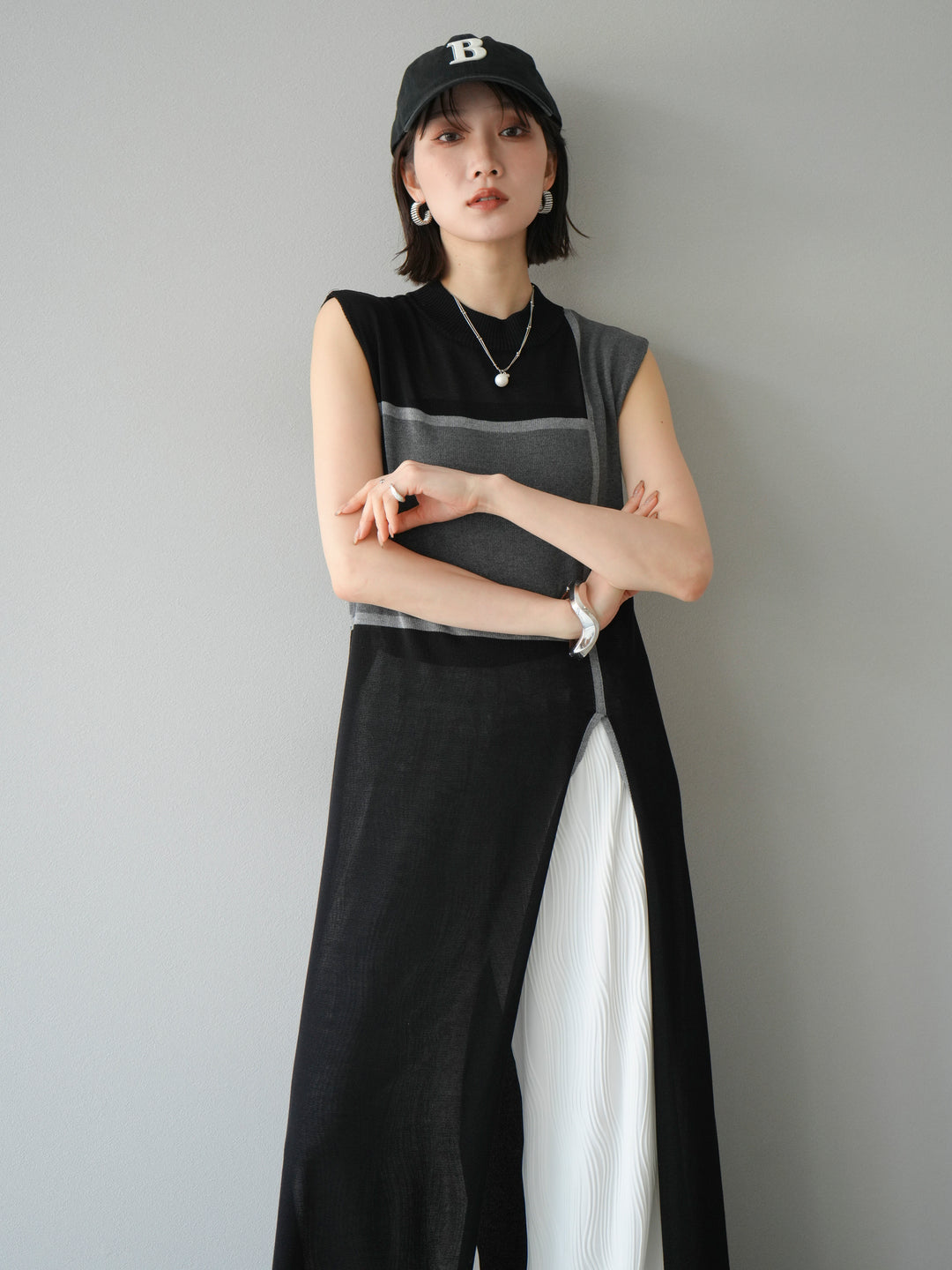 [SET] 配色開衩針織洋裝 + 波浪滾邊休閒褲 (2件套)