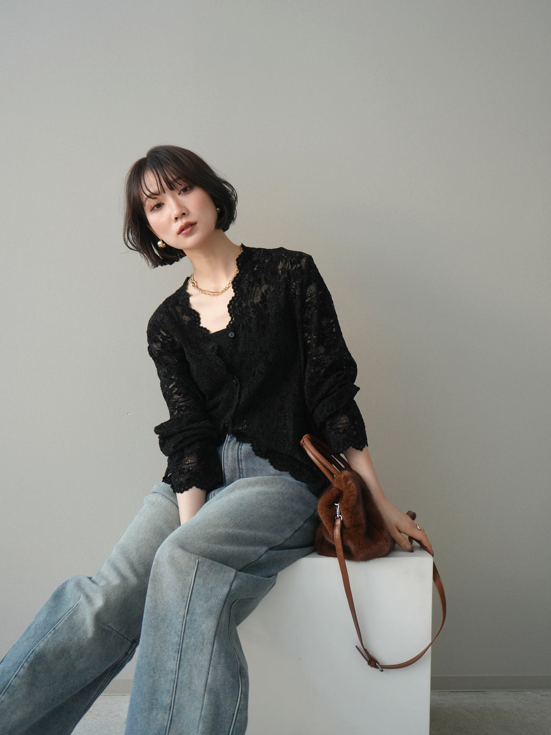 [予約]Vネックレースブラウス/black