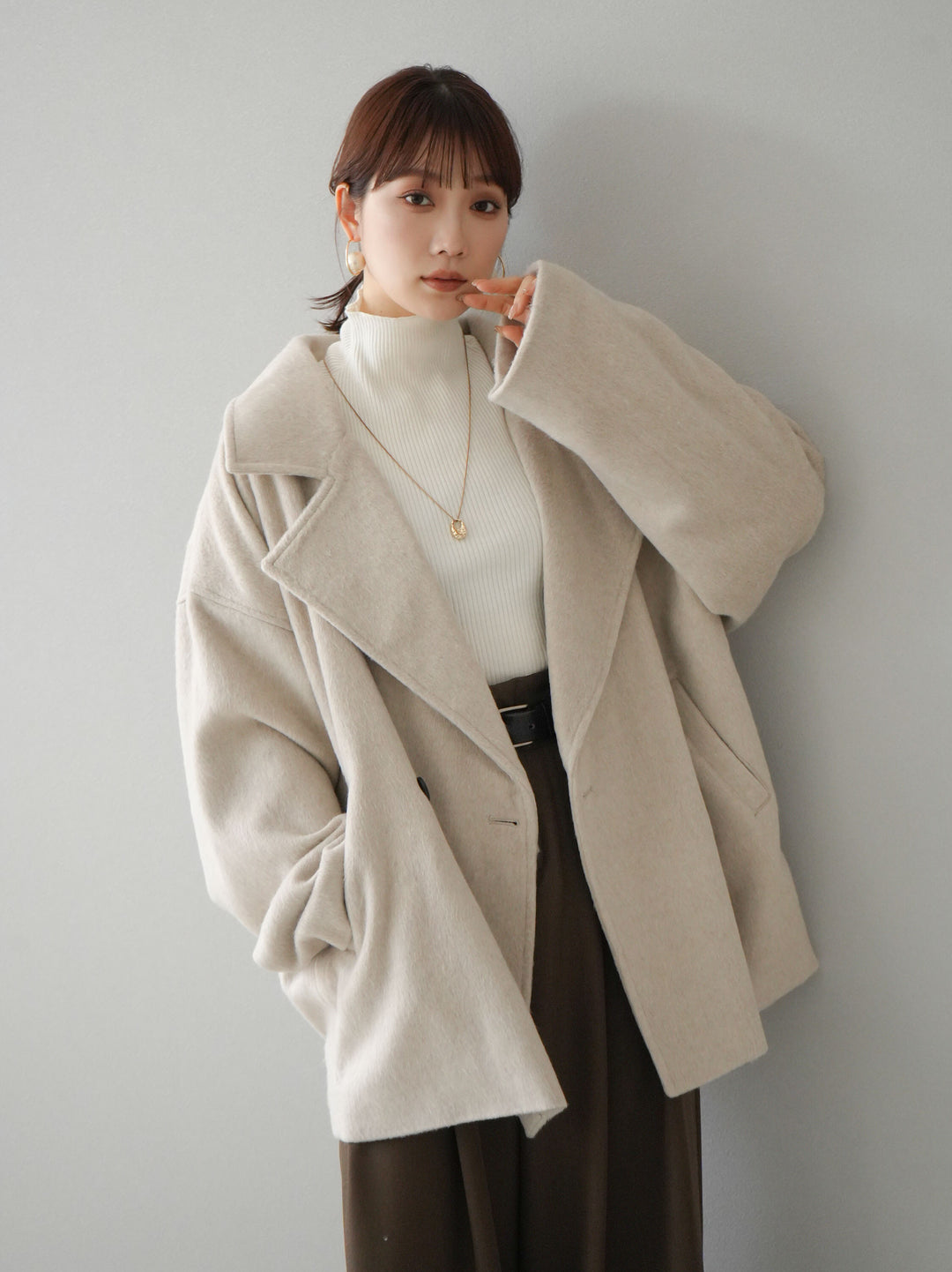 [SET]フェイクビーバーミドルコート+袖ボタンハイネックリブニットトップス+ベルト付ウールタッチワイドパンツL(3set)
