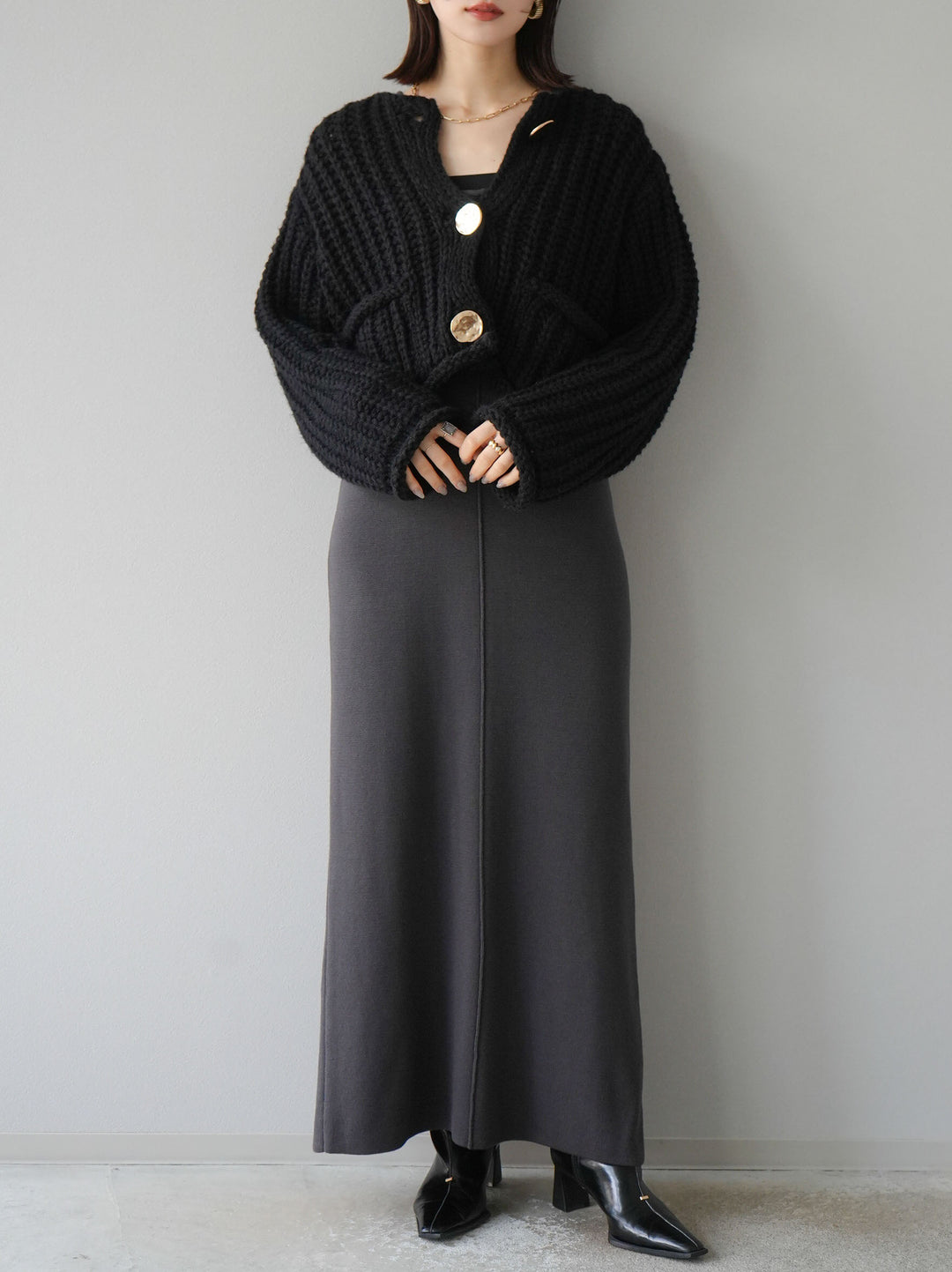 [預訂] 方領針織洋裝/炭灰
