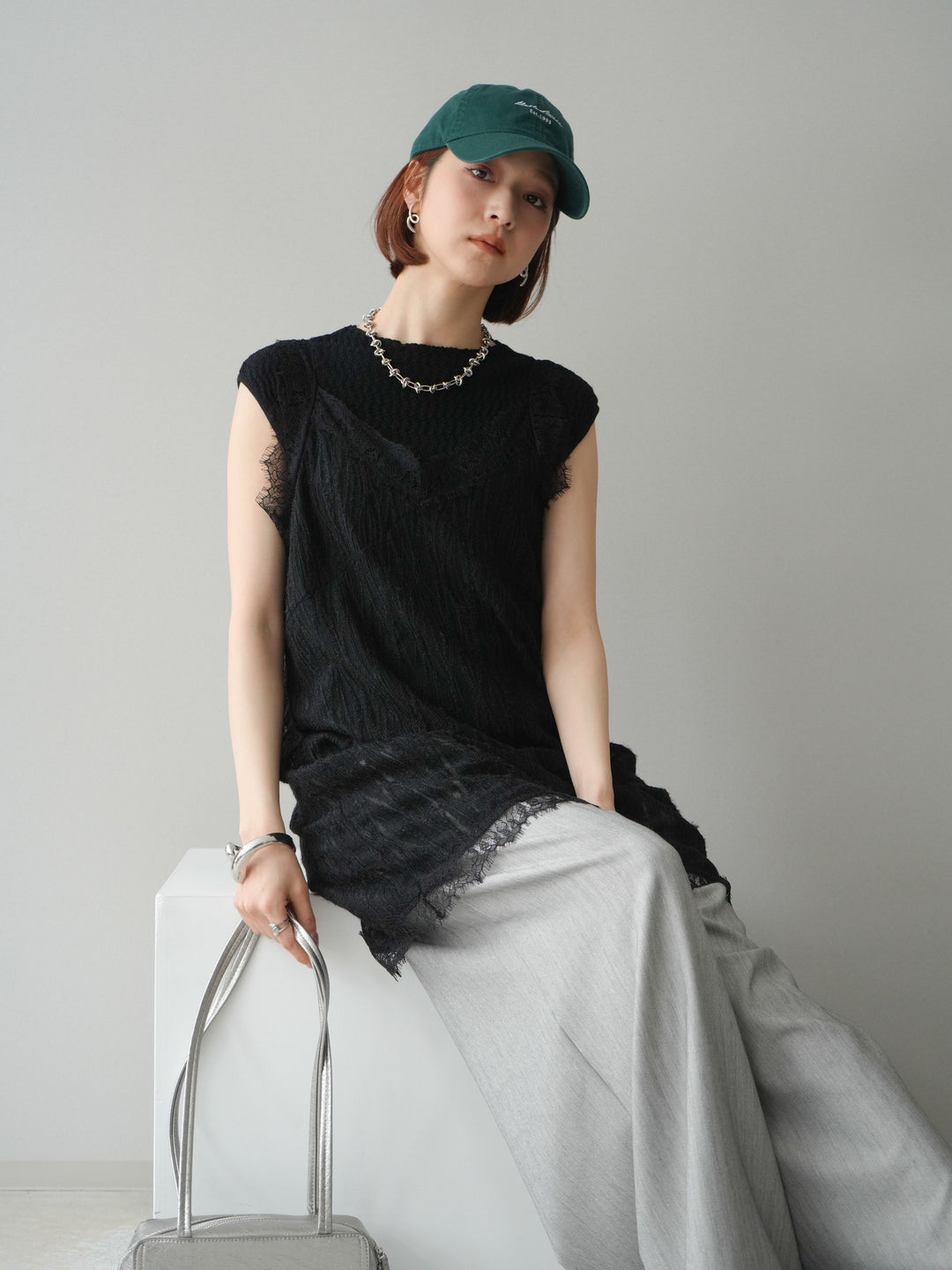 [予約]レース切替ジャガードニットロングキャミソール/black