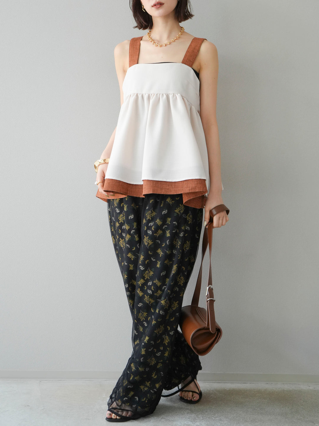 [SET]リネンライク配色フレアタンクトップ+コード刺繍チュールレイヤードパンツ+ブーケプリントタックパンツ(3set)