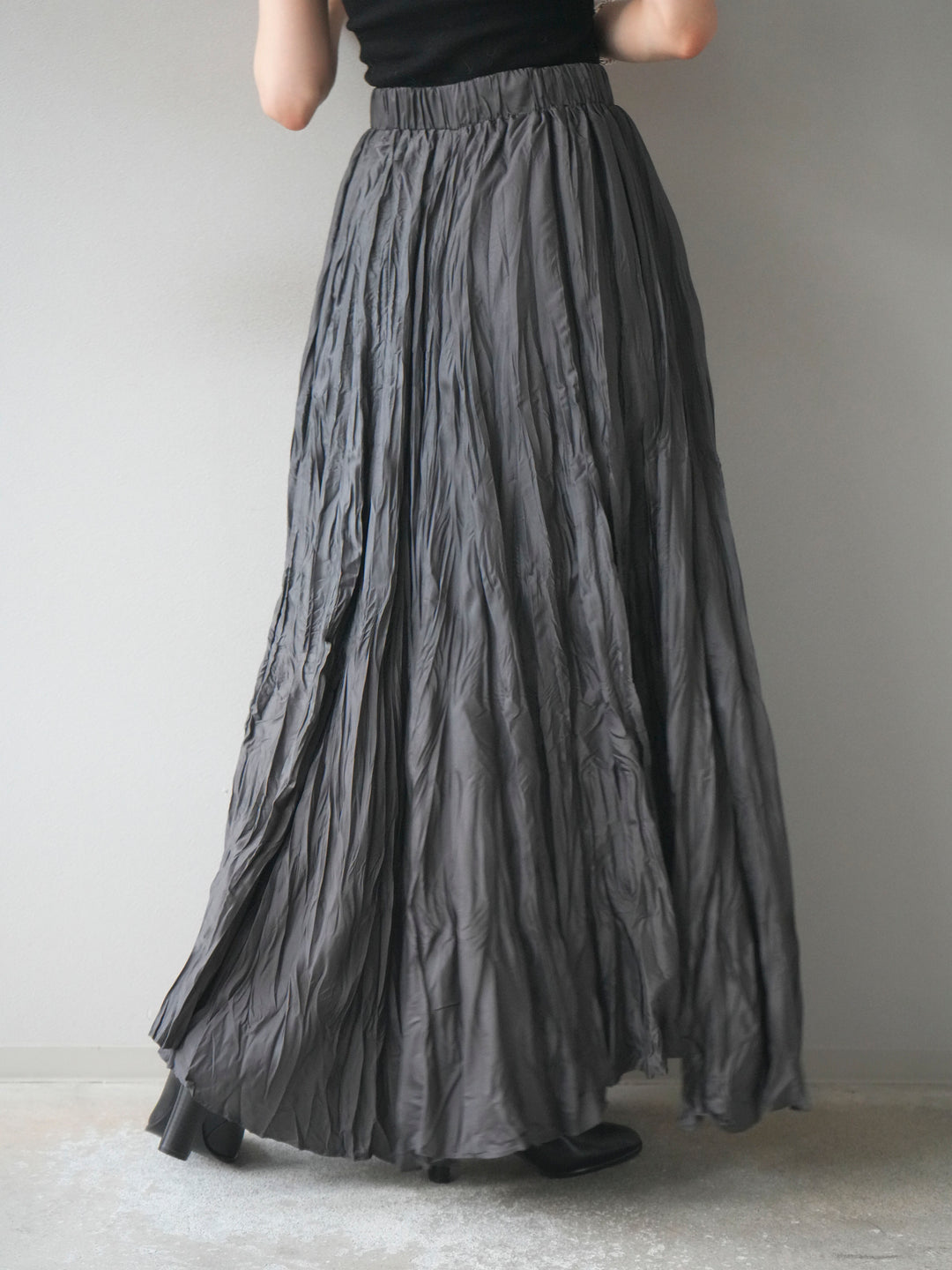 [予約]ワッシャープリーツロングスカート/charcoal