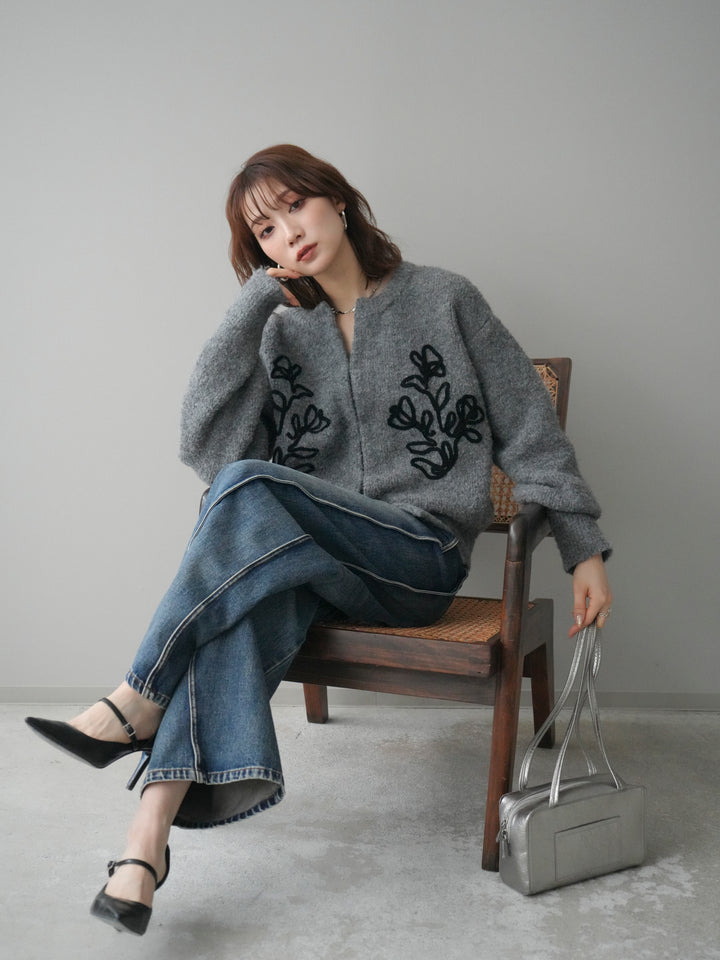 [予約]テープ刺繍ホック開きブークレニットカーディガン/mokugray