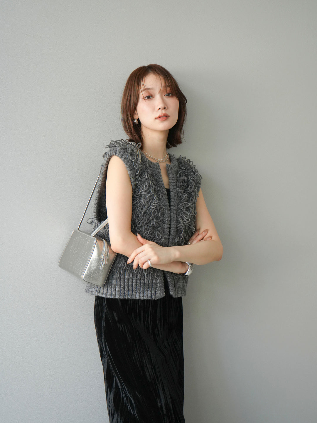 [SET]レザー襟オンブレチェックオーバーシャツ +ループデザインホックベスト +クラッシュベロアナロースカート(3set)