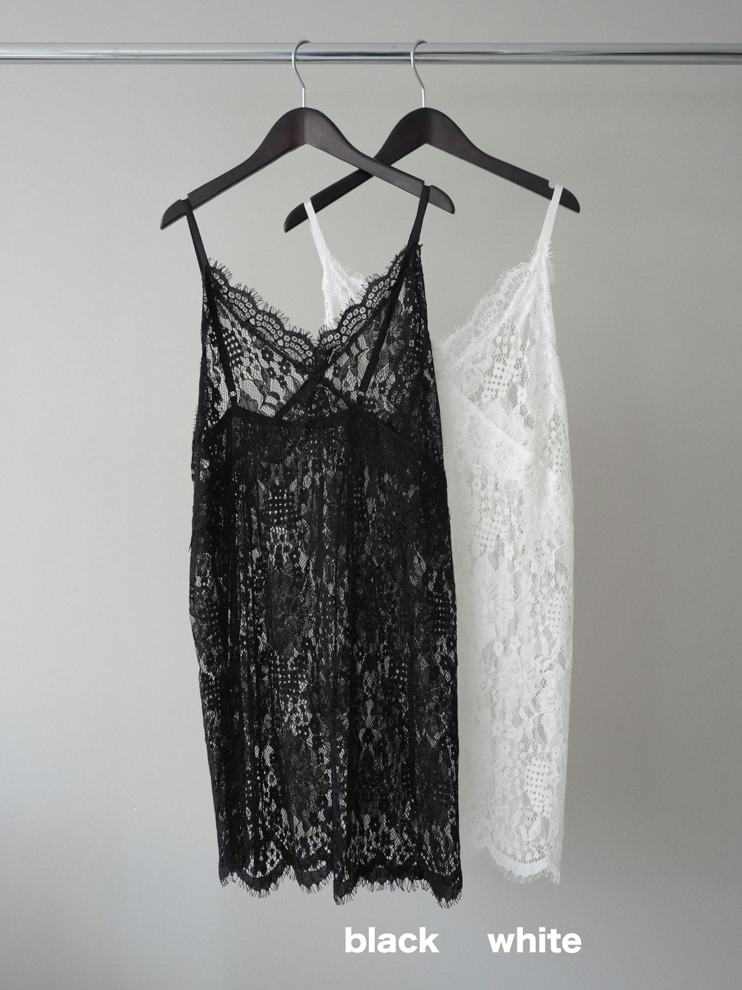 [SET]総レースチュニックキャミソール+ベルト付キーホルダーモチーフワイドパンツ(2set)