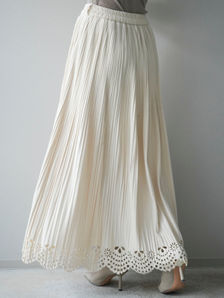 [予約]パンチングデザインスエードプリーツスカート/ivory