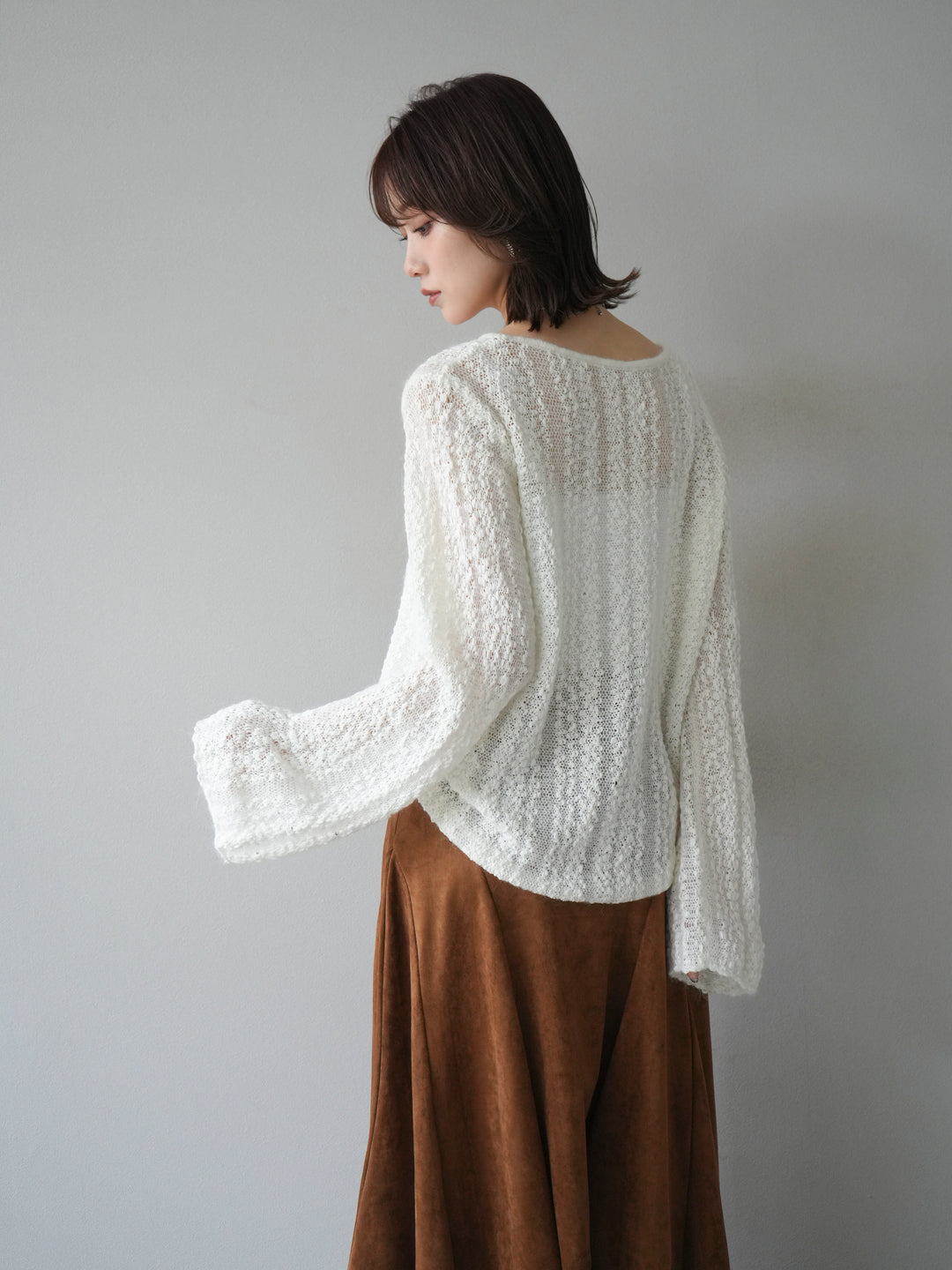 [予約]スパンコール異素材ストライプニットプルオーバー/white