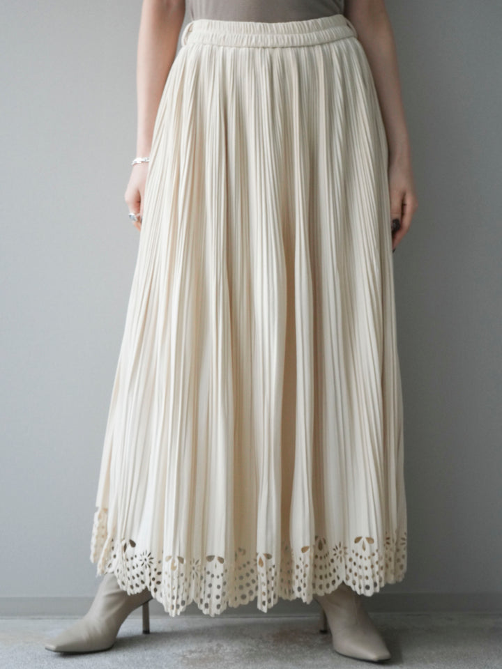 [予約]パンチングデザインスエードプリーツスカート/ivory