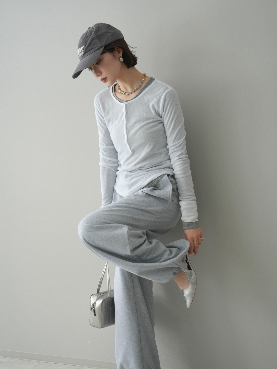 [予約]シアーリブヘンリーネックロンT/white