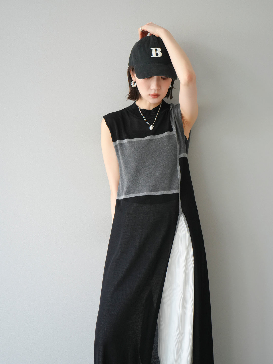 [SET] 配色開衩針織洋裝 + 波浪滾邊休閒褲 (2件套)