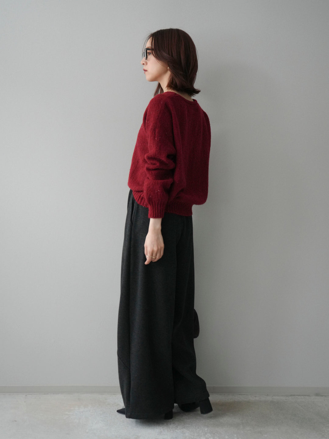 [SET]ツイストネックラメネップヤーンニットプルオーバー+ウエストベルトカーブラインスエットパンツ(2set)