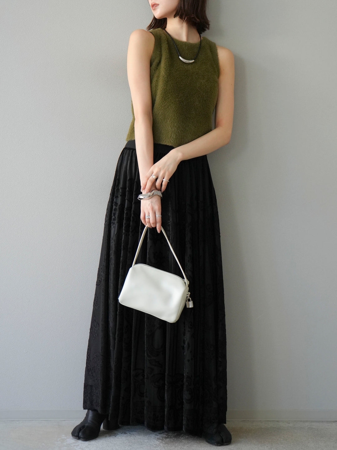 [予約]アンティーク柄フロッキーマキシスカート/ブラック