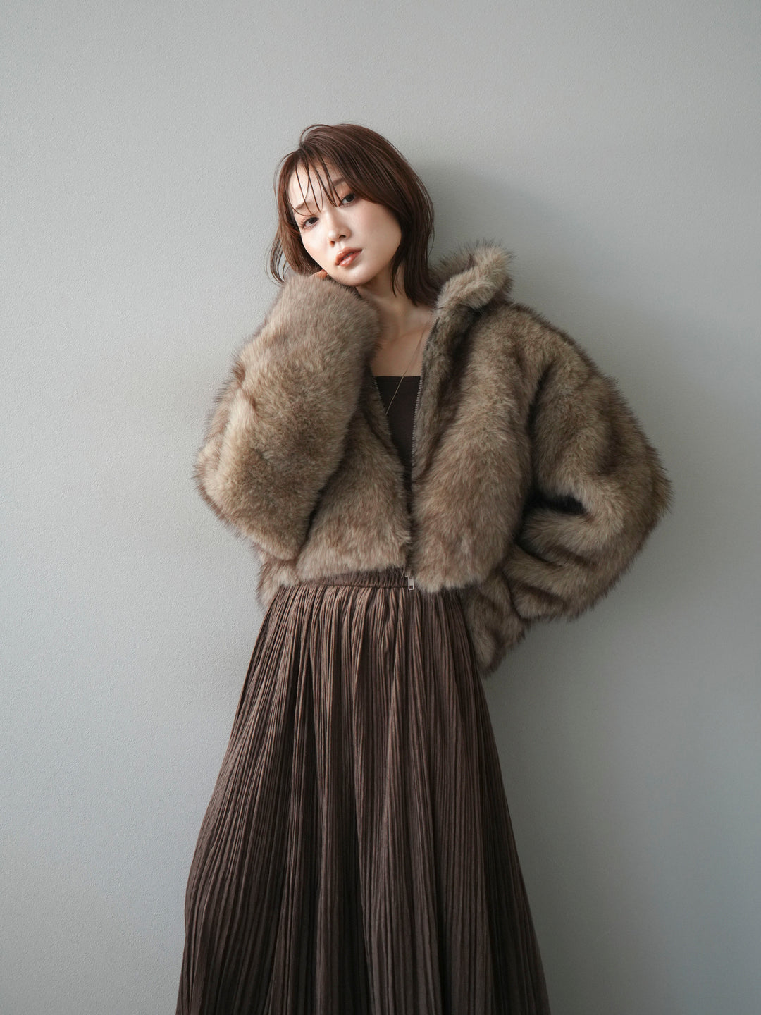 [予約]フェイクファーショートZIPジャケット/brownmix