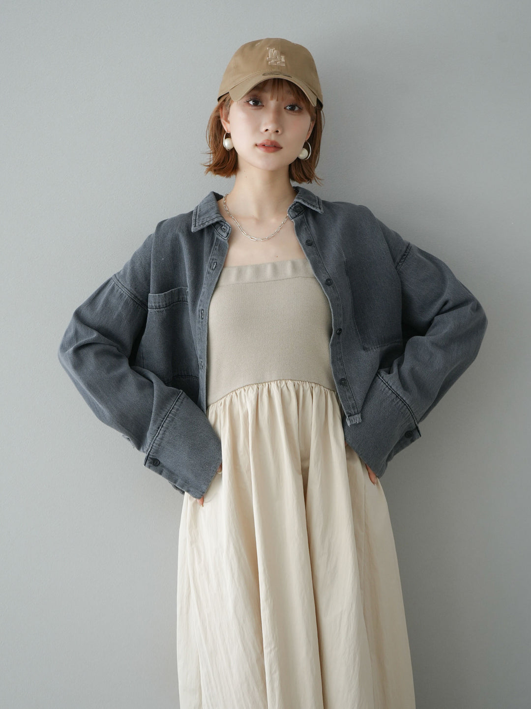 [預訂] 針織 x 塔夫綢小熊洋裝/米色