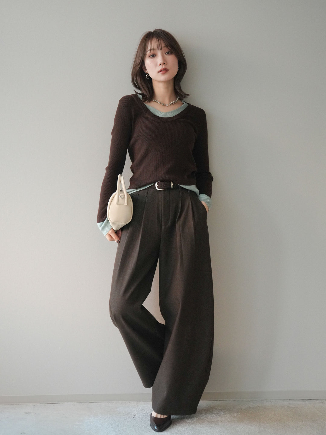 [SET]Uネック配色レイヤードリブニットトップス+アニマル柄ベルト付きウールタッチワイドパンツ(2set)
