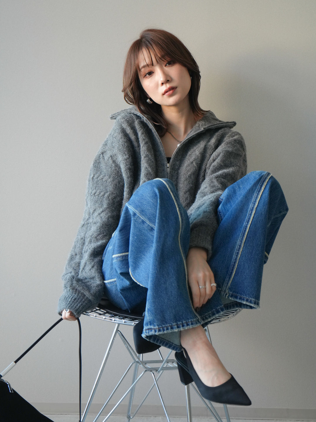 [予約]ケーブル編みハイネックZIPニットカーディガン/gray