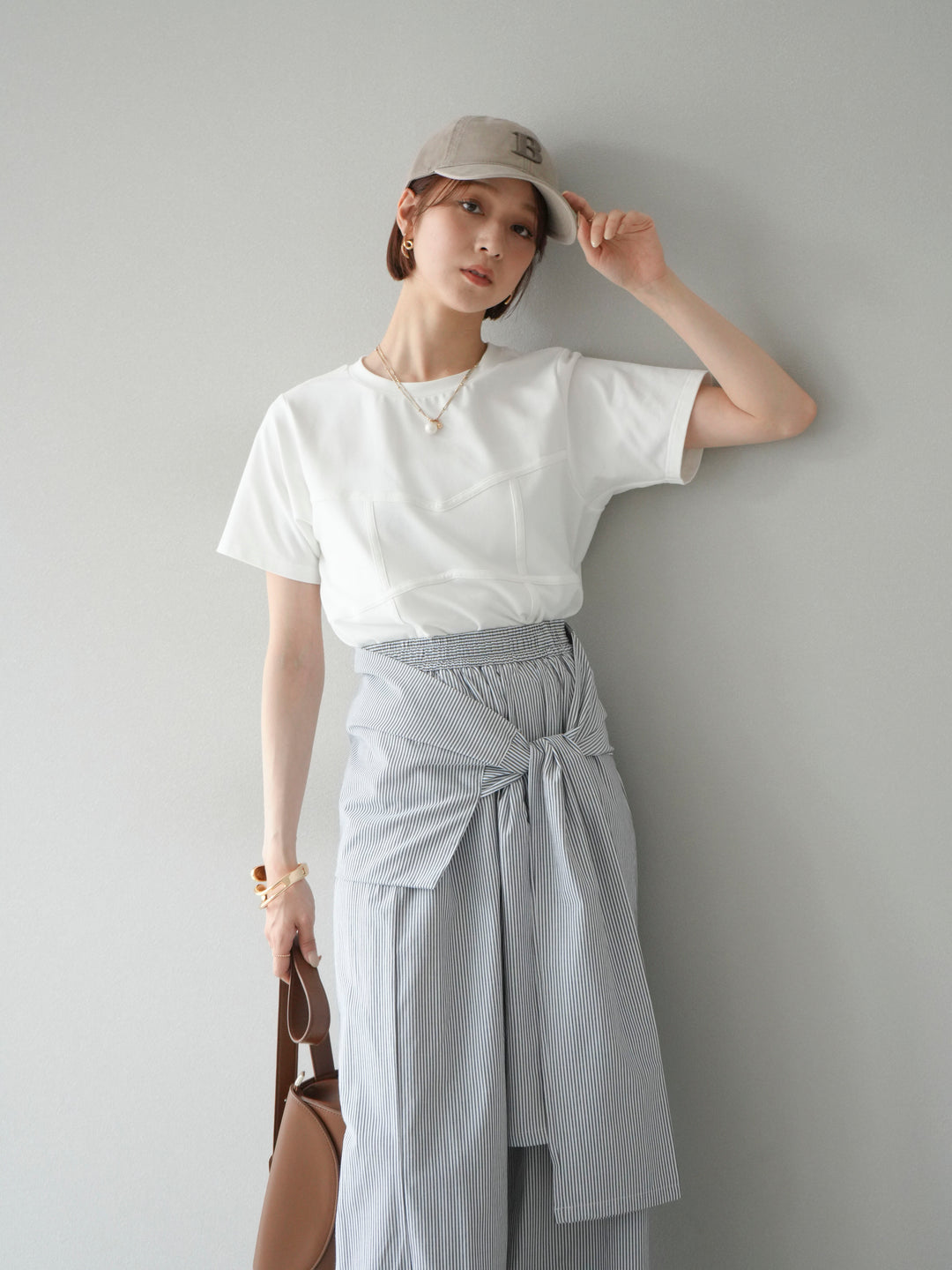 [SET]ビスチェデザインTシャツ+ウエスト巻きストライプイージーパンツ(2set)