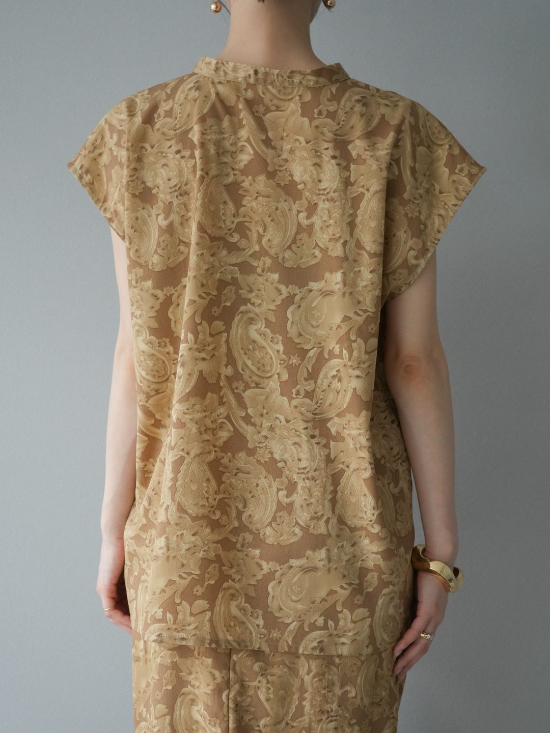 [SET]ペイズリープリントゴールドボタンブラウス+ペイズリープリントタックIラインスカート(2set)