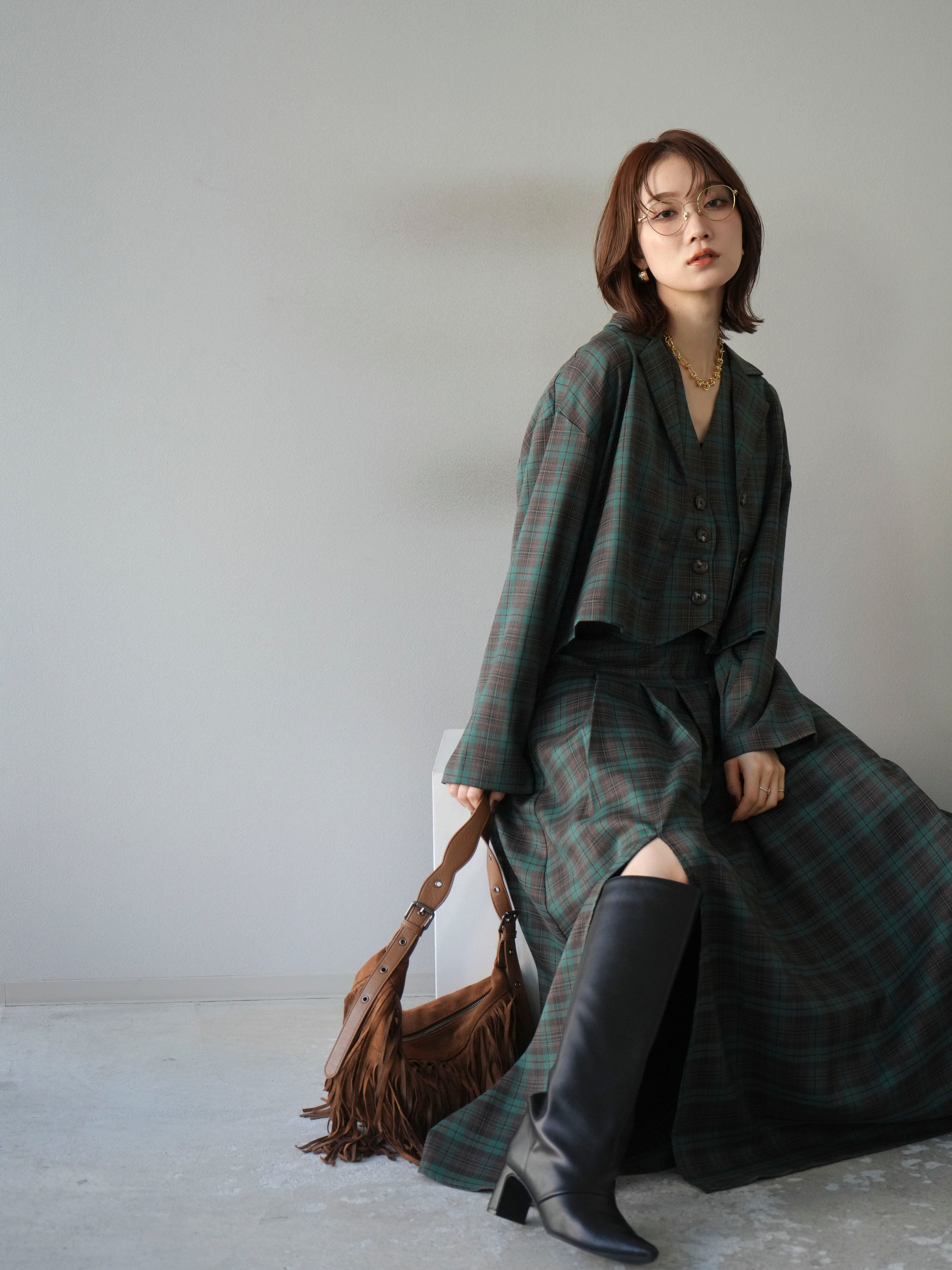 SET]チェック柄ショートジャケット+チェック柄ベスト+チェック柄タック