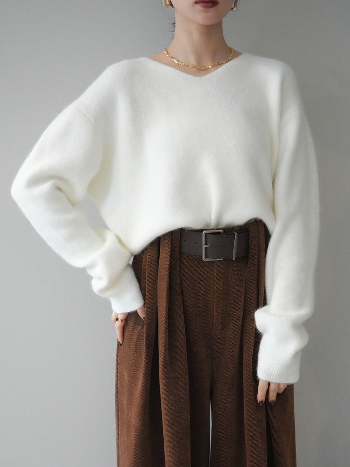 [予約]シュシュ付きアンゴラタッチVネックニットプルオーバー/white