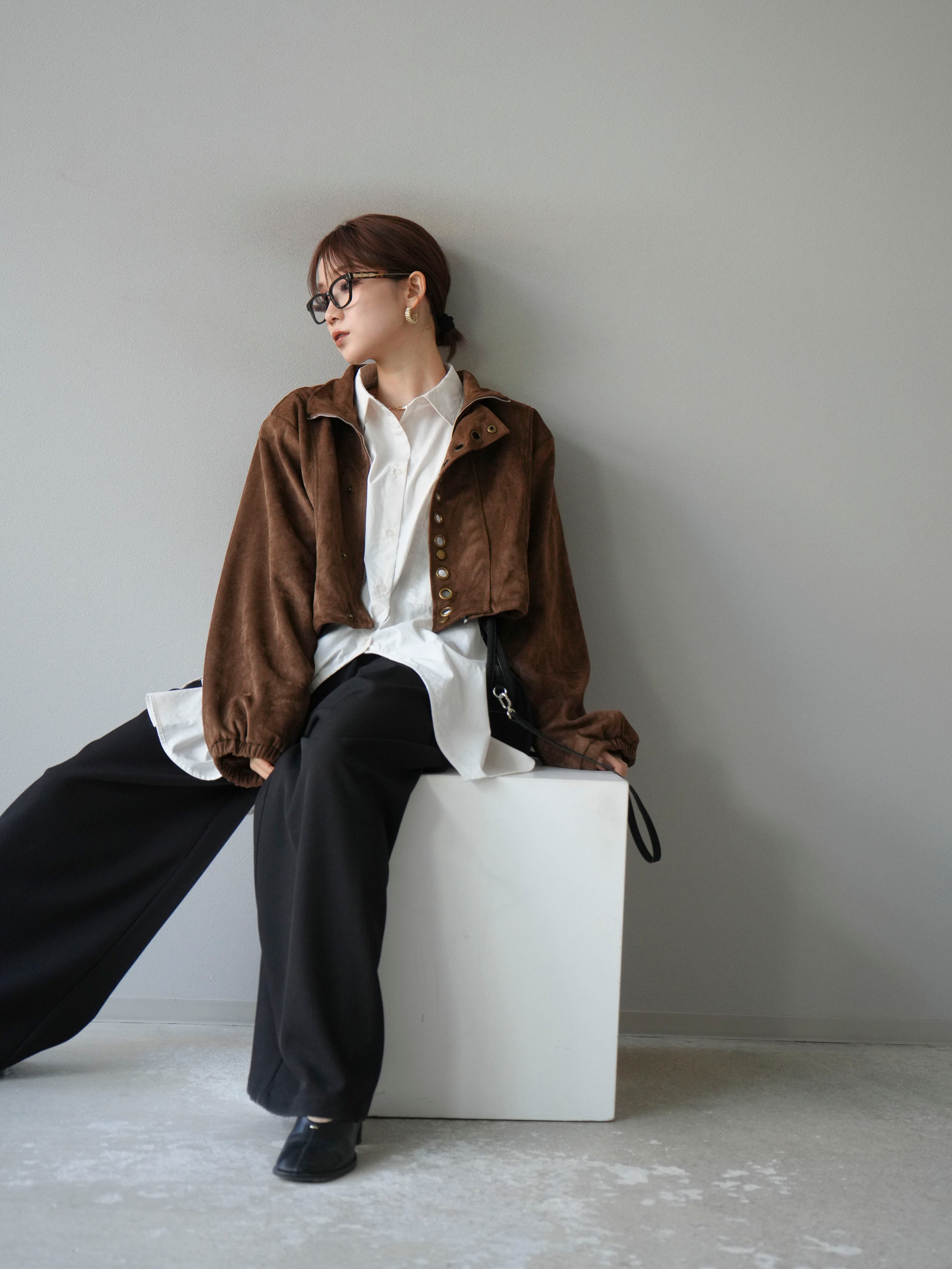 予約]パンチングデザインスエードショートジャケット/ブラウン – Lumier