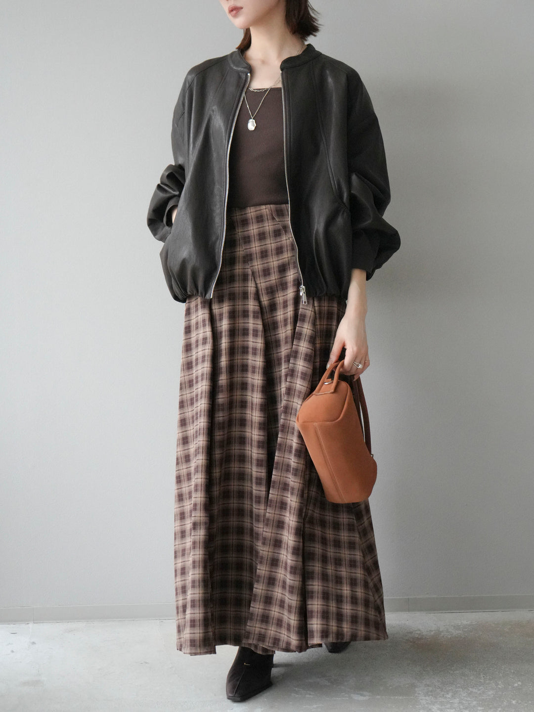 [予約]チェックタックフレアロングスカート/ ブラウン