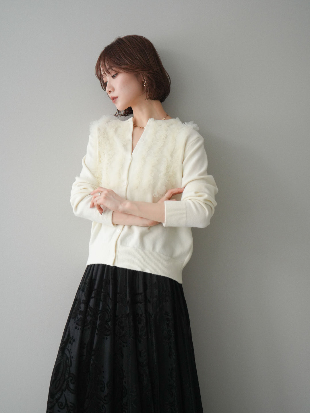 [SET]チュールフリルニットカーディガン+アンティーク柄フロッキーマキシスカート(2set)