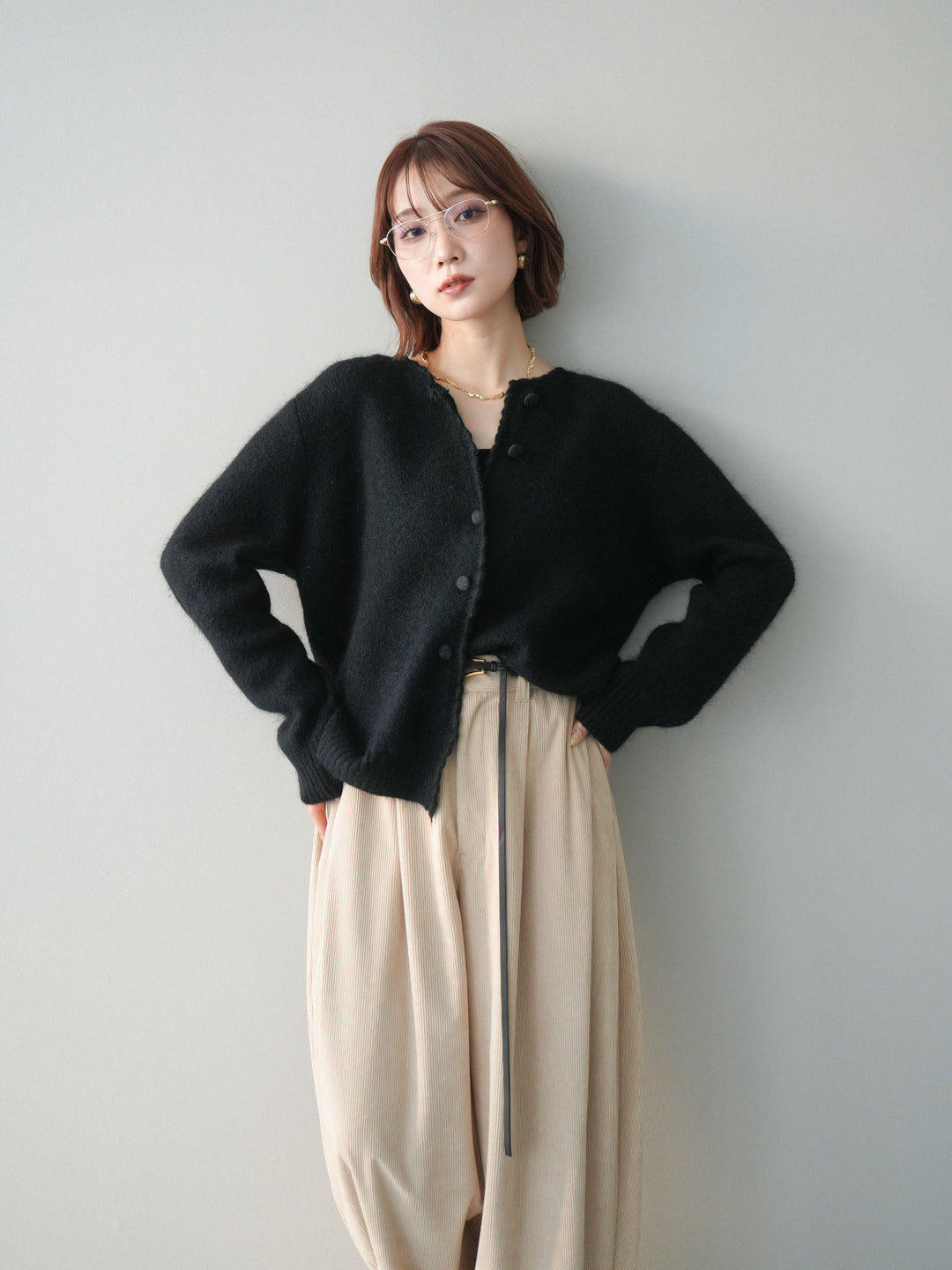 [SET]くるみボタンニットカーディガン+コーデュロイサイドタックコクーンパンツ(2set)