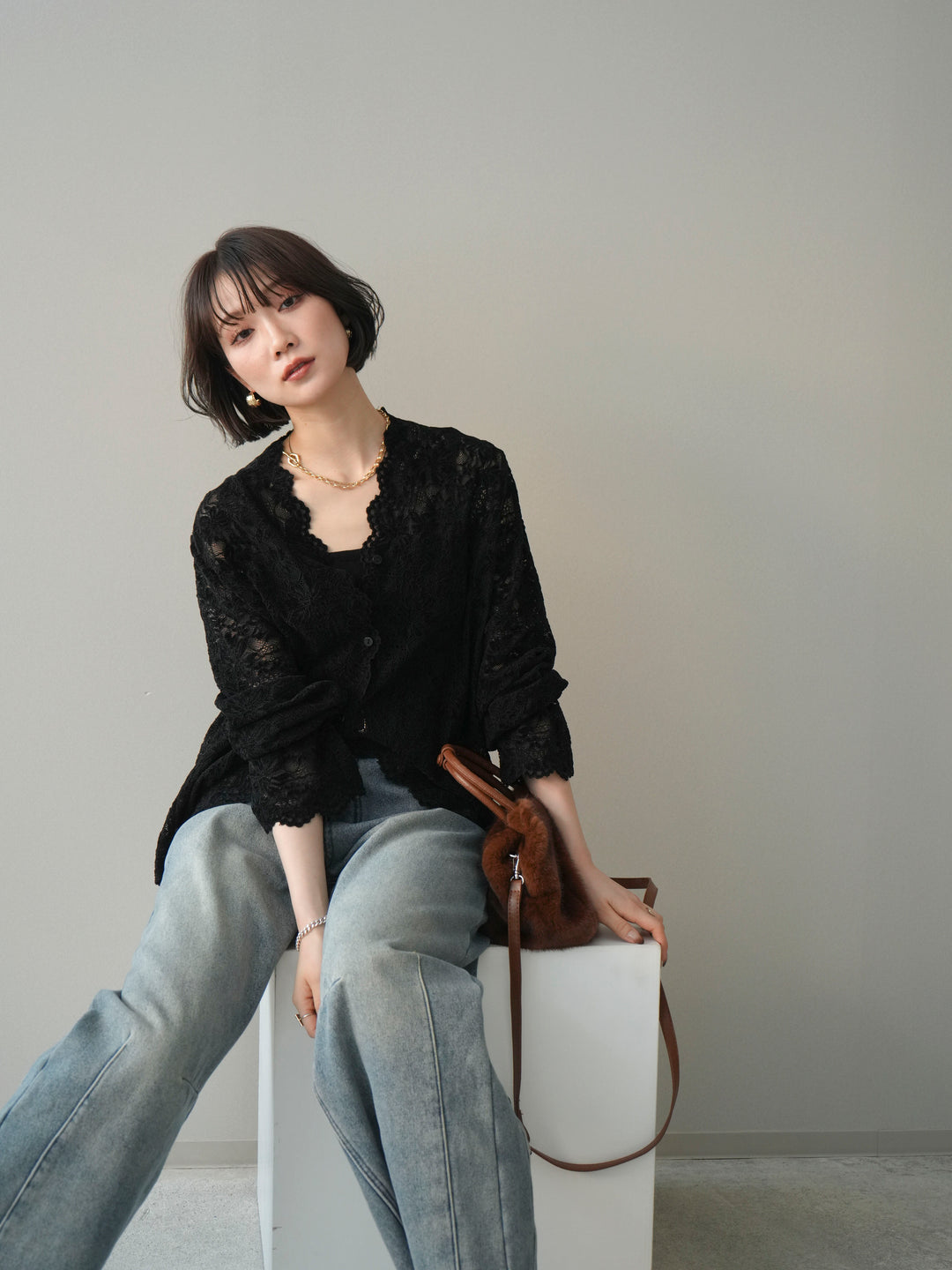 [予約]Vネックレースブラウス/black
