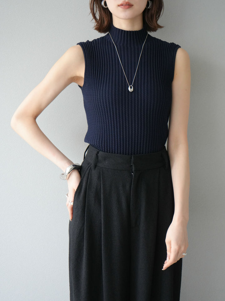 [予約]ボトルネックワッフル編みノースリーブニットトップス/ネイビー