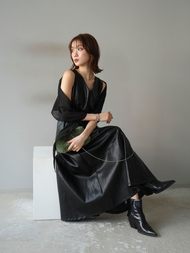 [予約]レザーAラインワンピース/ブラック