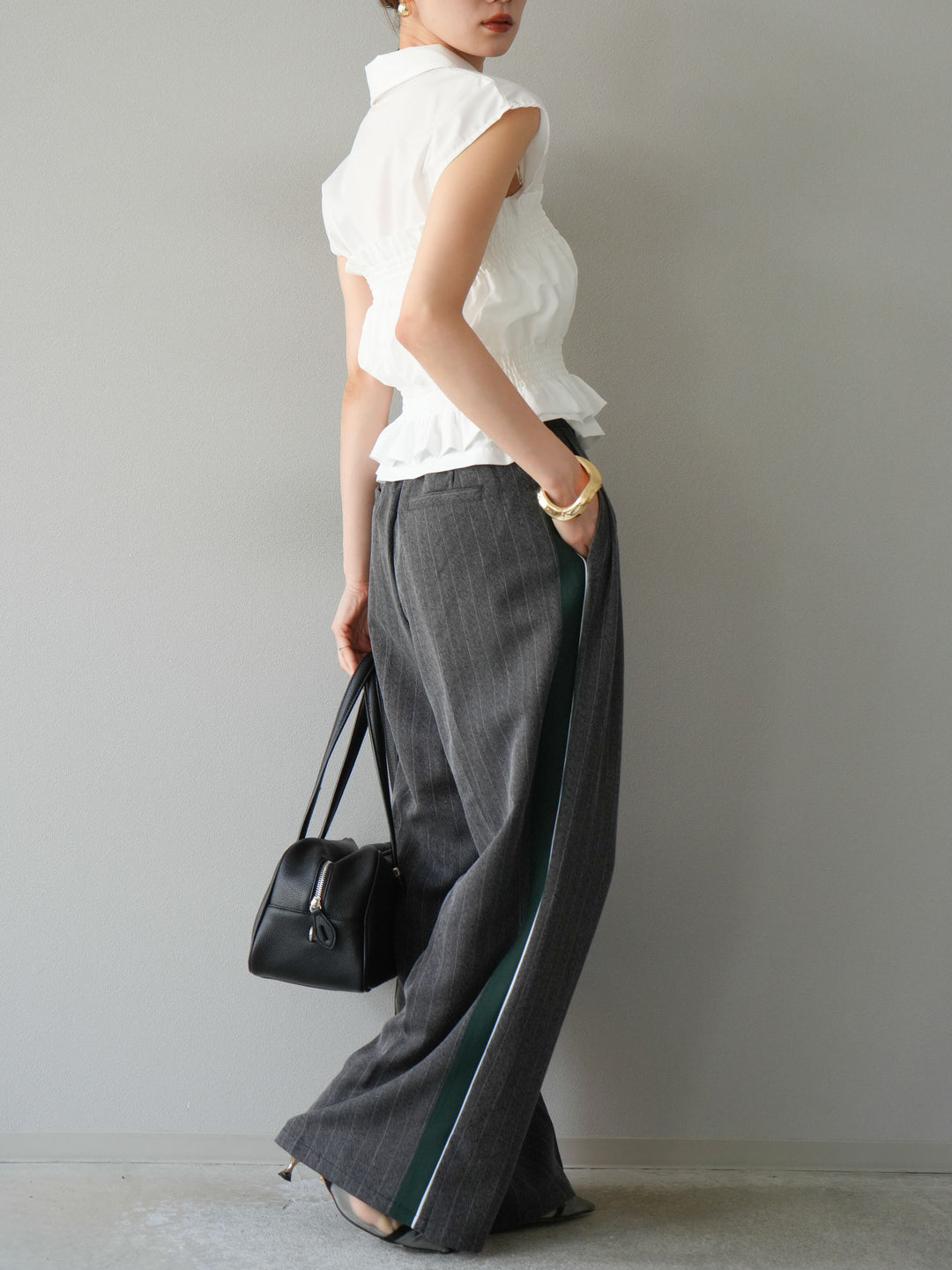 [予約]サイドラインストライプワイドパンツ/チャコール