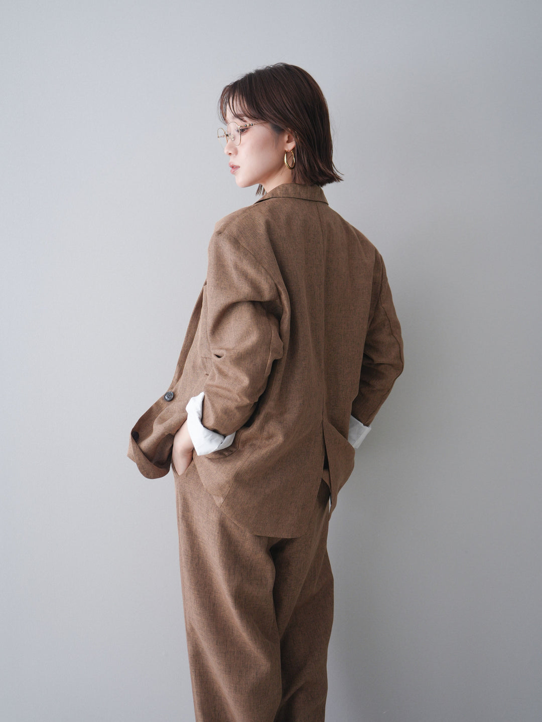 [SET]リネンライクテーラードジャケット+リネンライクバックオープンジレ+リネンライクタックワイドパンツ(3set)