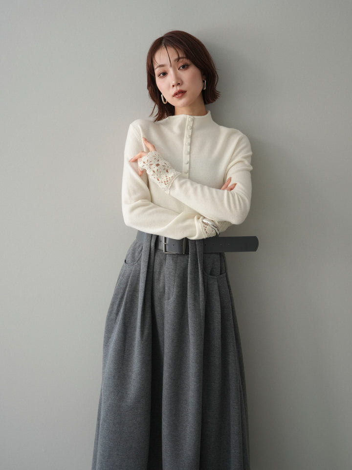 [予約]袖スカラップレースフロントボタンウールニットトップス/white