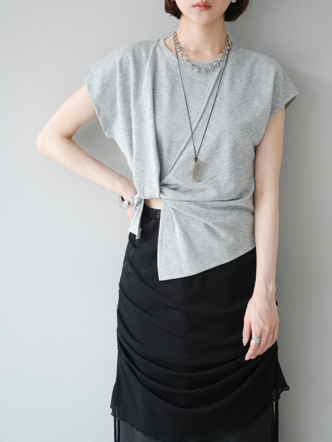 [予約]カシュクールTシャツ＆コームネックレスSET /グレー