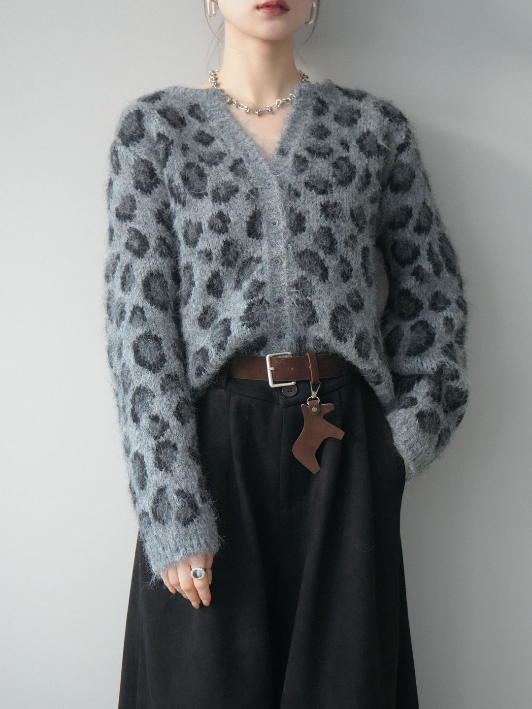 [SET]モヘアタッチレオパード柄ニットカーディガン+モヘアタッチレオパード柄ニットカーディガン(2set)