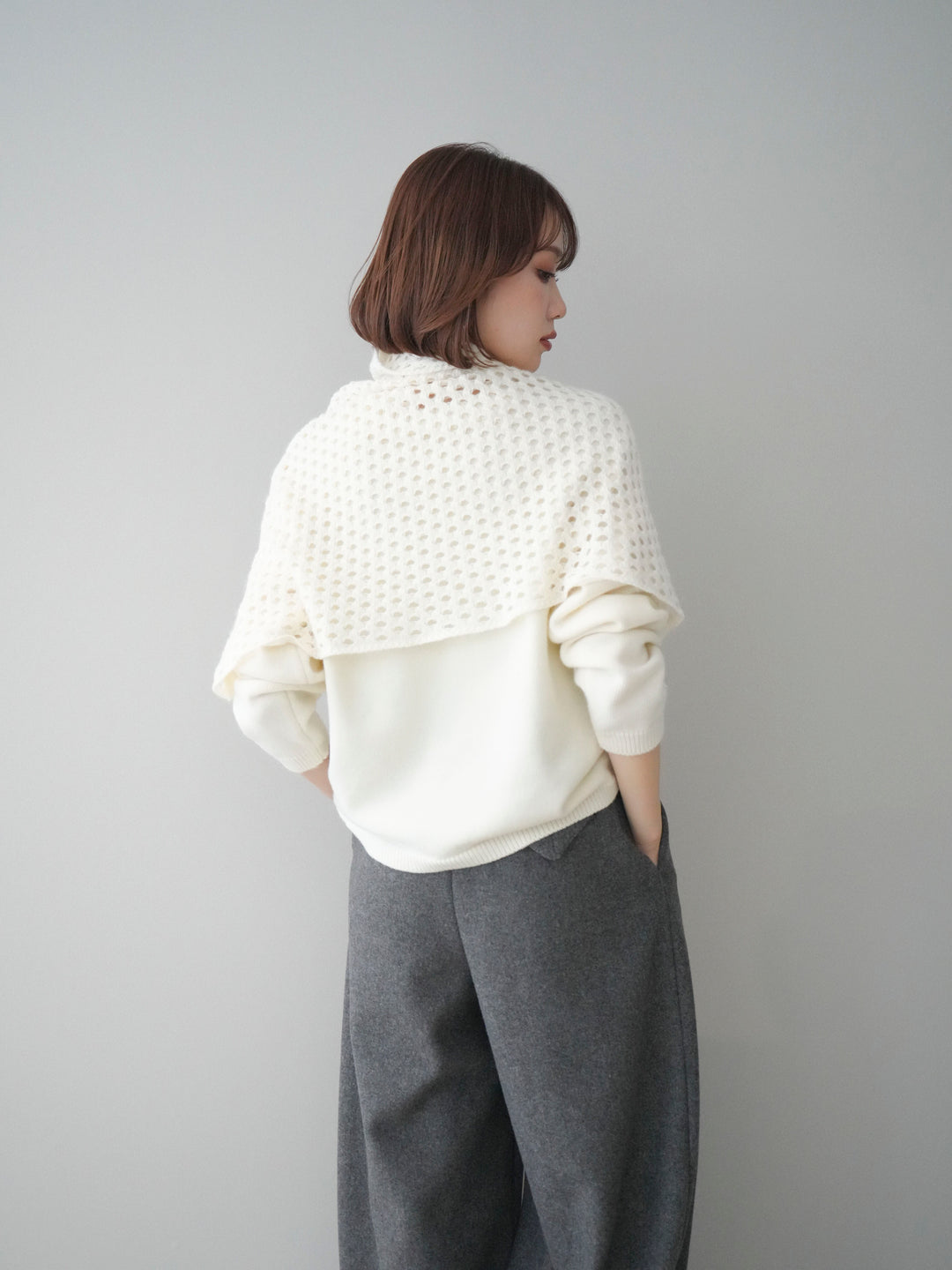 [予約]メッシュケープアンサンブルニットプルオーバー/white