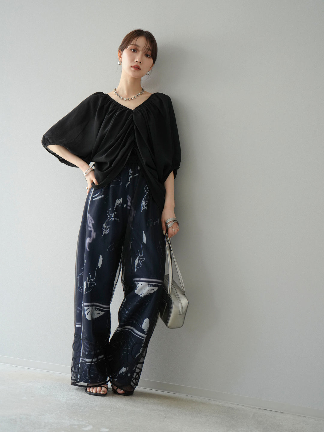 [SET]コード刺繍チュールレイヤードパンツ+ペイント柄タックパンツ(2set)