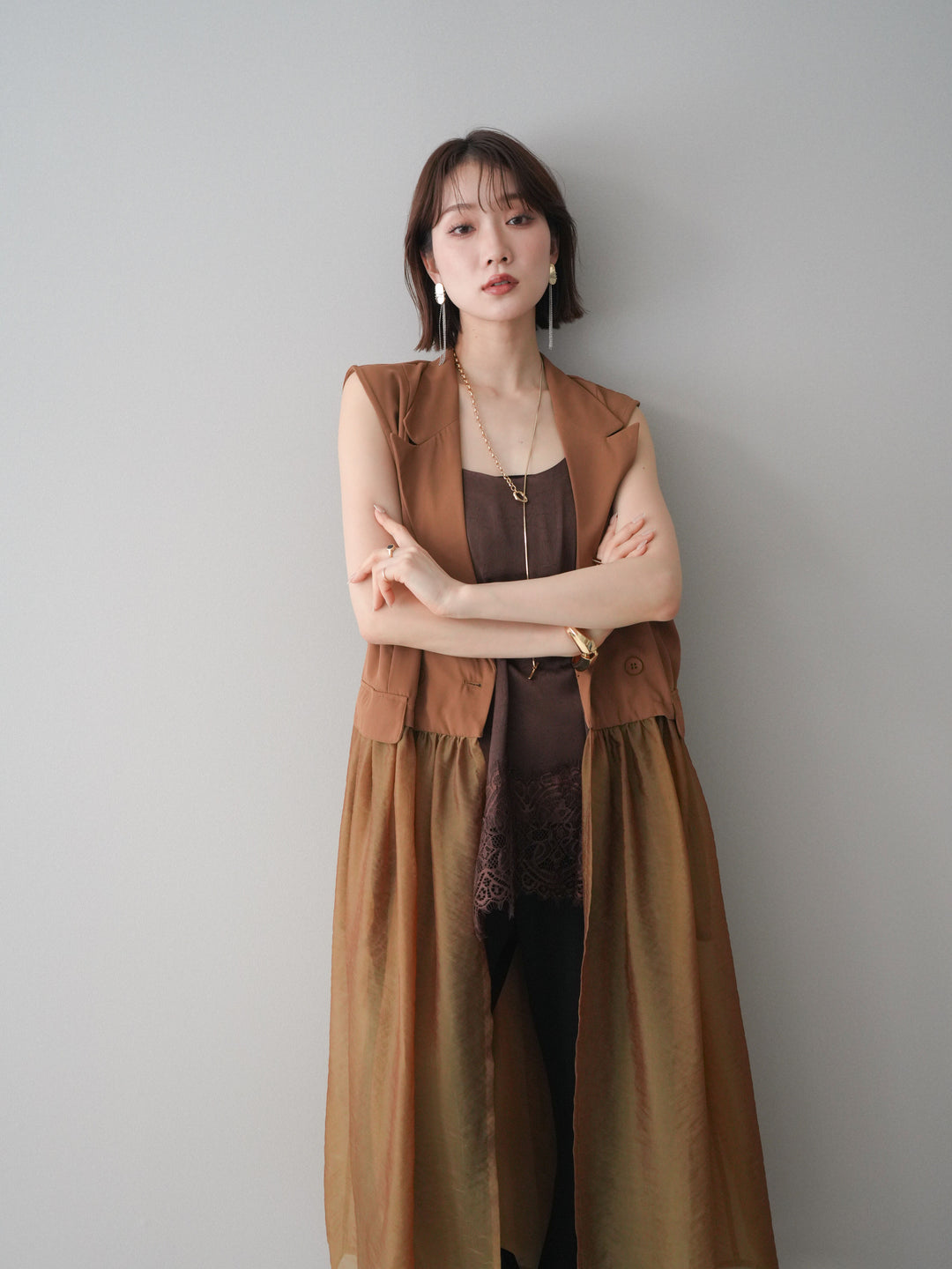 [SET]シアーレイヤードテーラードロングジレ+レーストリムキャミソール+2WAYデザインスウェットパンツ(3set)