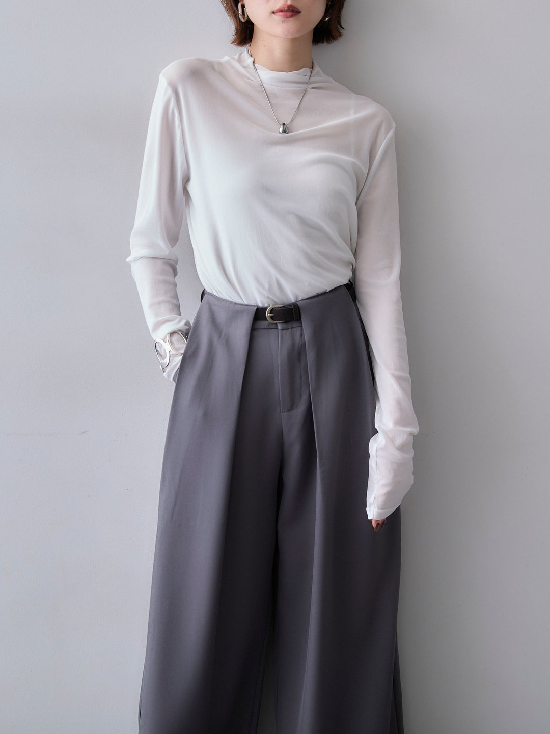 [予約]メッシュボトルネックトップス/offwhite