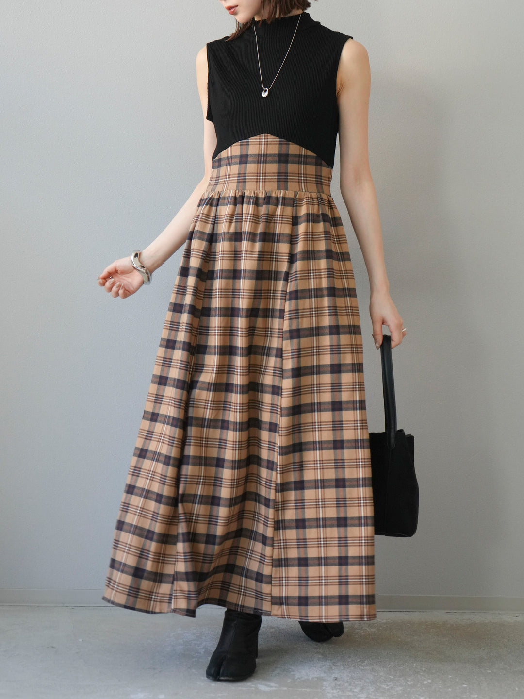 [予約]テレコ×チェックドッキングノースリワンピース/ブラック×ベージュ